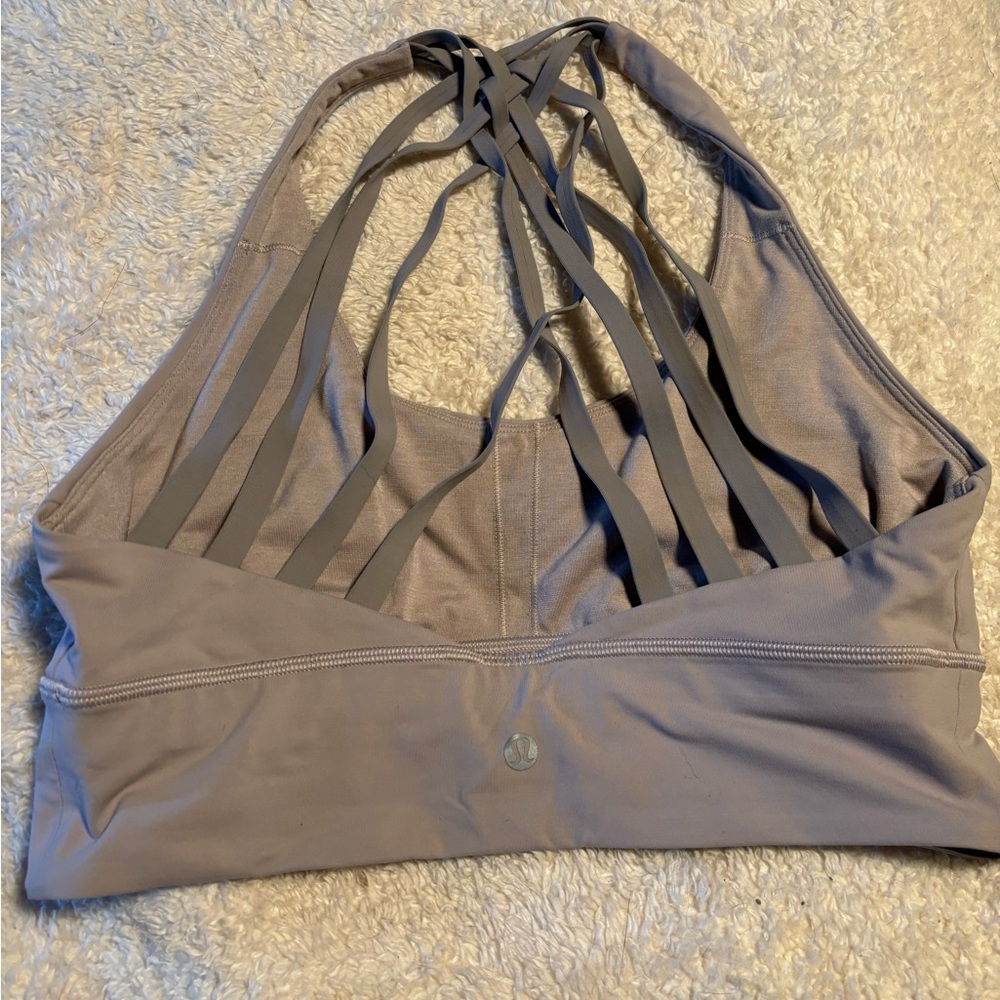 Lululemon sports bra